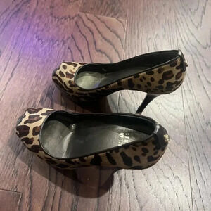 Stuart Weitzman Cheetah Print Peep Toe Heels - Size 5 Lightly Worn